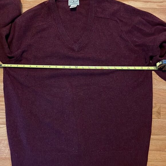 NWT L L Bean Burgundy Mens V Neck Sweater 100% Lambs’ Wool Size L - Picture 7 of 7